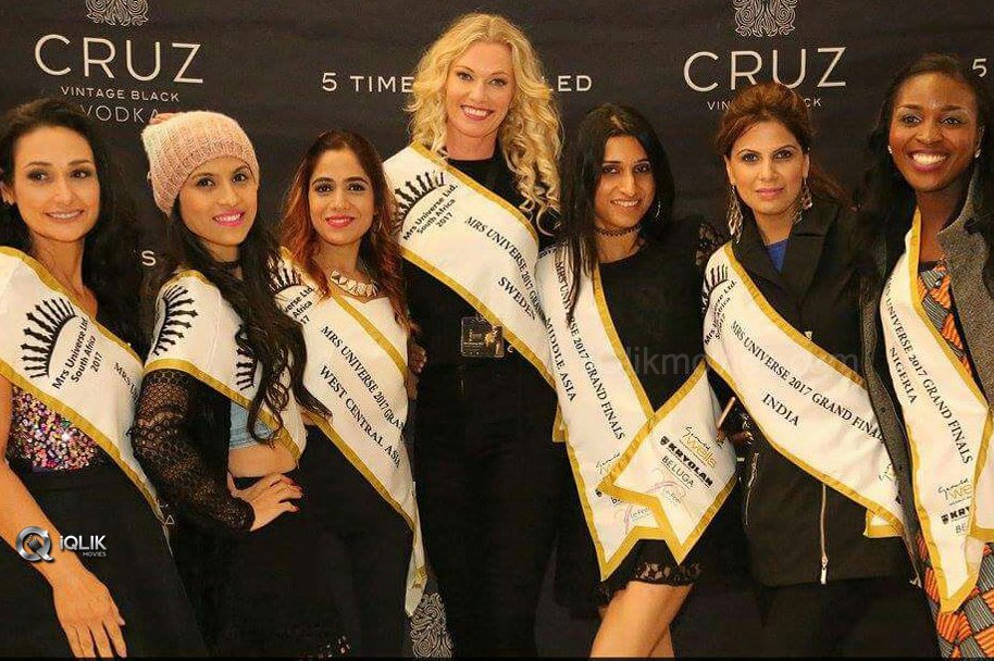 Premkahani-Movie-Actress-Abhimanika-Tavi-Mrs-Universe-Finalist-Durban-Exclusive-Photo-Gallery